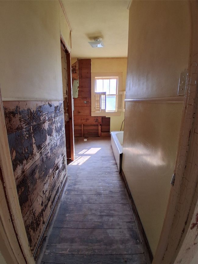 208 E 4 Th St, House other with 2 bedrooms, 2 bathrooms and null parking in Coleman TX | Image 16