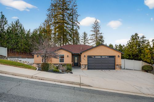 4585 Risstay Way, Shasta Lake, CA, 96019-2357 | Card Image