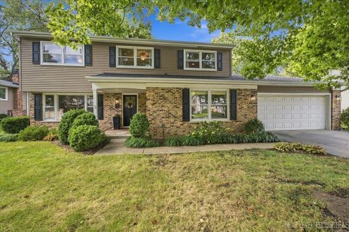 6 N Andover Ln, Geneva, IL, 60134-1811 | Card Image