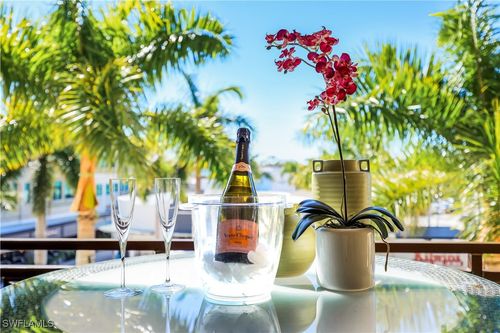 unit-5314-9115 Strada Pl, NAPLES, FL, 34108-2893 | Card Image