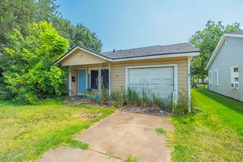 1007 Plum St, La Marque, TX, 77568-5731 | Card Image