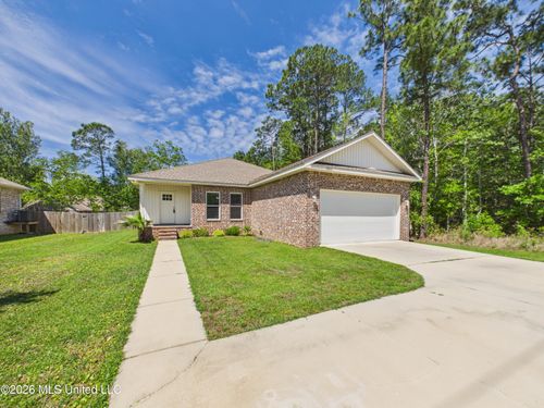 1925 Beachview Dr, Ocean Springs, MS, 39564-9815 | Card Image