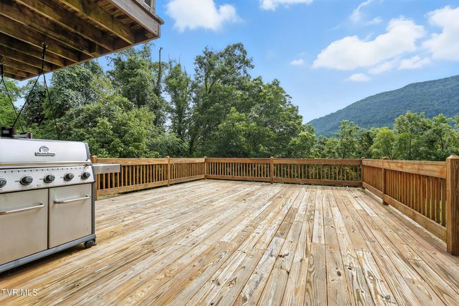 1704 Wildcat Rd, House other with 4 bedrooms, 3 bathrooms and null parking in Big Stone Gap VA | Image 8