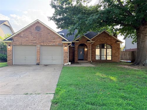 11218 S 108th East Ave, Bixby, OK, 74008-2815 | Card Image