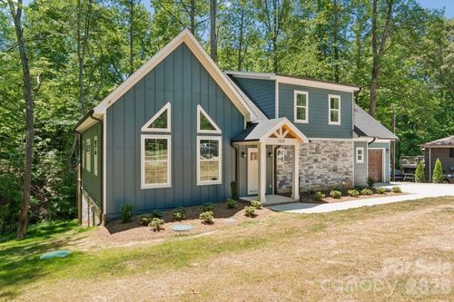 154 Trellis Ln, Troutman, NC, 28166-9555 | Card Image