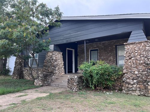 apt-a-2923 Azle Ave, Fort Worth, TX, 76106-4900 | Card Image