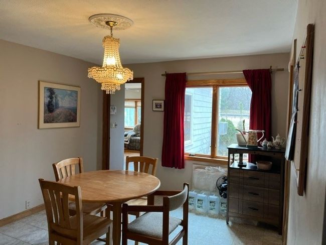 9 - 9 Ravine Rd, Home with 3 bedrooms, 2 bathrooms and 3 parking in Wayland MA | Image 5