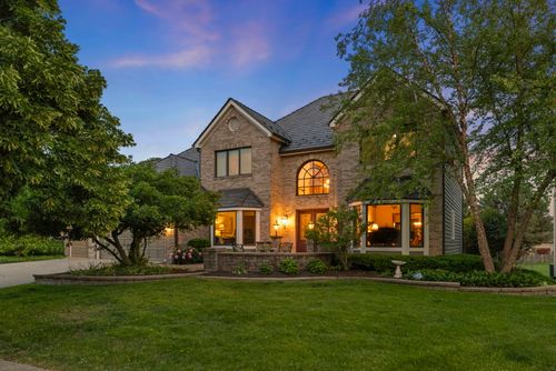 3819 Cadella Cir, Naperville, IL, 60564-9548 | Card Image