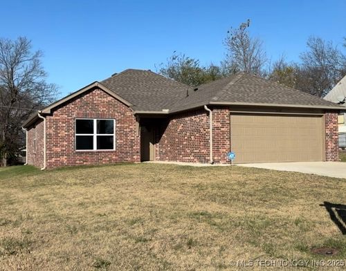 1137 E Watchorn Ave, Sapulpa, OK, 74066-3140 | Card Image