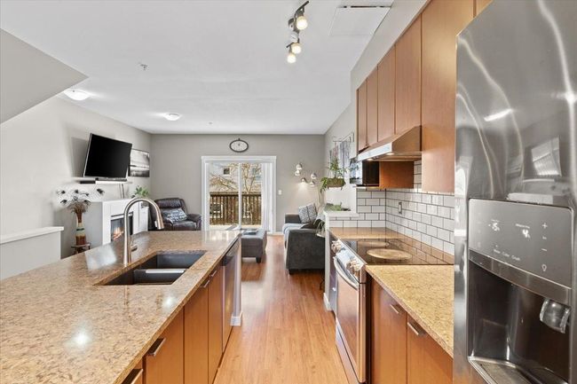 39 - 19572 Fraser Way, Townhouse with 2 bedrooms, 2 bathrooms and 2 parking in Pitt Meadows BC | Image 9