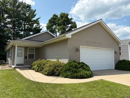 426 W Crown St, Princeton, IL, 61356-1611 | Card Image