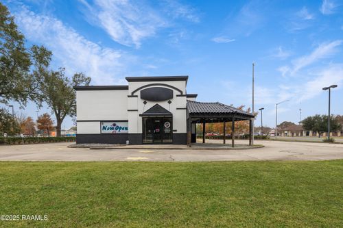 3136 Ambassador Caffery Pkwy, Lafayette, LA, 70506-7210 | Card Image