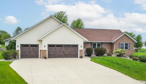 N5988 Alexander Lane, FOND DU LAC, WI, 54937 | Card Image