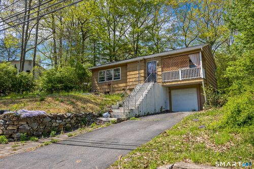 100 Wooster Ave, Waterbury, CT, 06708-2929 | Card Image