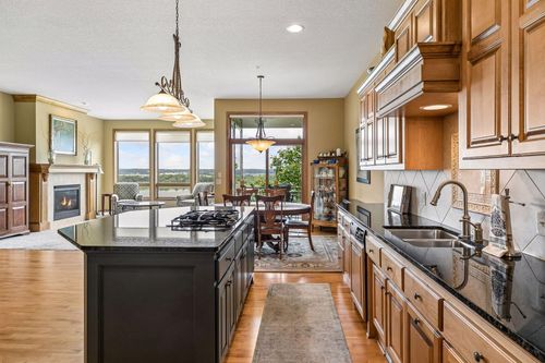 10102 Indigo Dr, Eden Prairie, MN, 55347-1208 | Card Image