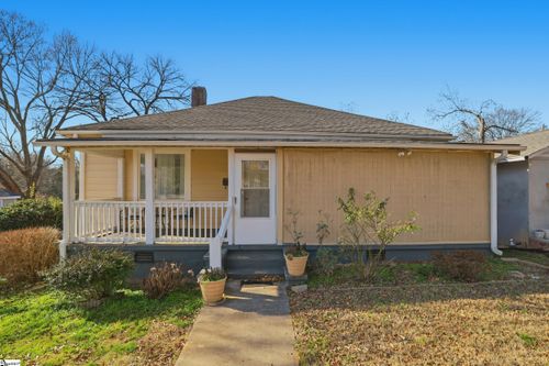 938 2nd Ave, Greenville, SC, 29611-6421 | Card Image