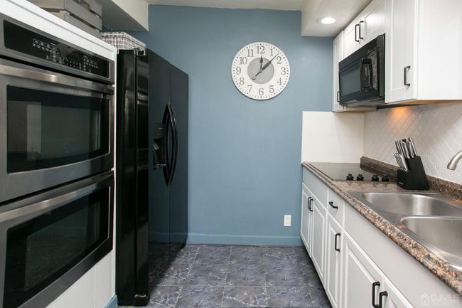 38 Evergreen Ave, House other with 3 bedrooms, 2 bathrooms and null parking in Fords NJ | Image 8