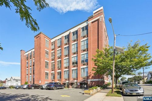 366-382 Trenton, Paterson, NJ, 07503 | Card Image