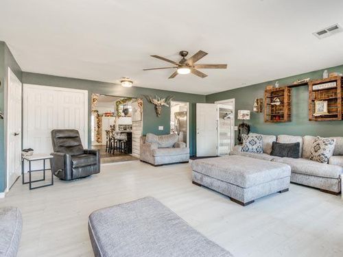 9920 Cottonwood Dr, Newalla, OK, 74857-7008 | Card Image