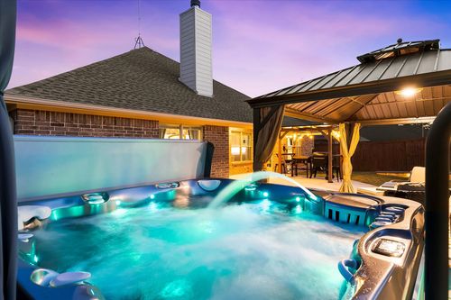 2808 Rodeo Dr, Quinlan, TX, 75474-5518 | Card Image
