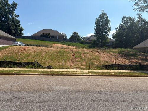 48 Elmore Trl, Millbrook, AL, 36054-2638 | Card Image