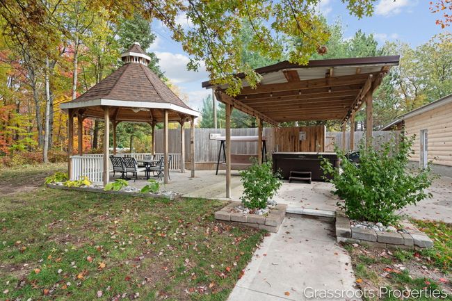 2697 176 Th Ave, House other with 5 bedrooms, 2 bathrooms and null parking in Walkerville MI | Image 25