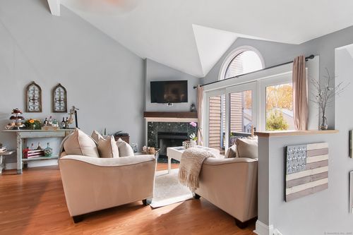 apt-a10-15 Perry Ave, Norwalk, CT, 06850-1600 | Card Image