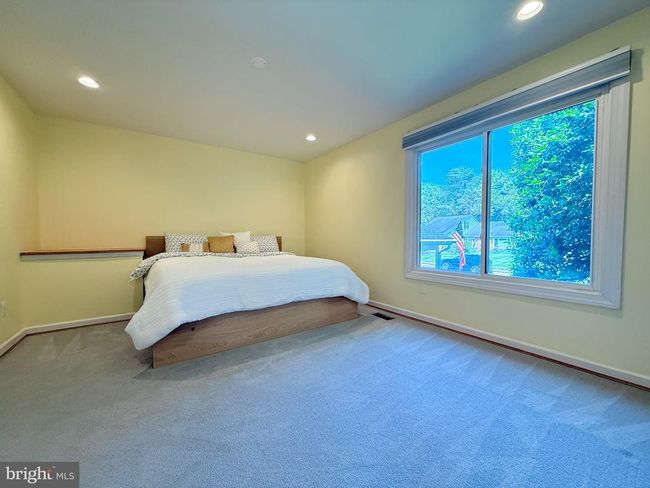 231 E Juniper Ave, House other with 3 bedrooms, 3 bathrooms and null parking in STERLING VA | Image 25