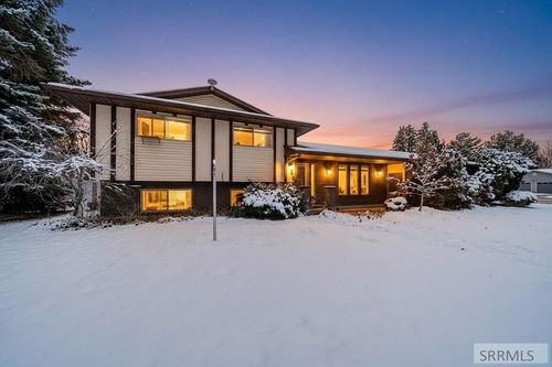 1688 Parley St, Idaho Falls, ID, 83404-6332 | Card Image
