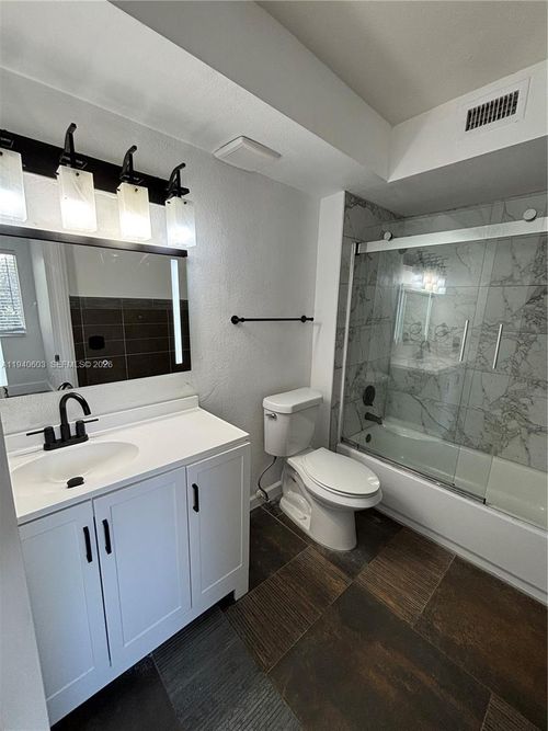 apt-2127-457 Vista Isles Dr, Plantation, FL, 33325-6156 | Card Image