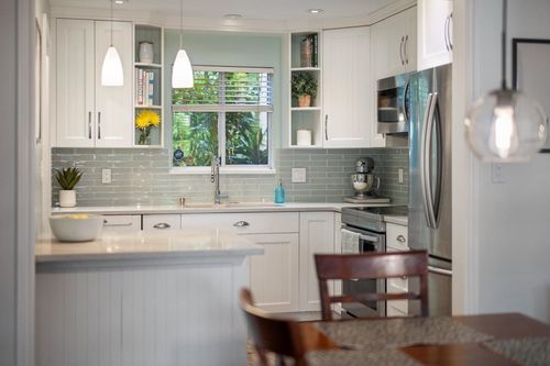 50-900 W 17th St, North Vancouver, BC, V7P3K5 | Card Image