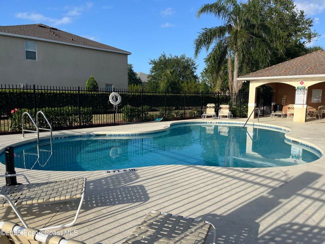 205 - 1065 Venetian Dr, Condo with 3 bedrooms, 2 bathrooms and null parking in Melbourne FL | Image 25