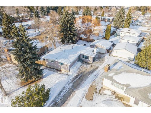 4 Gravenhurst Cres, Sherwood Park, AB, T8A3C4 | Card Image