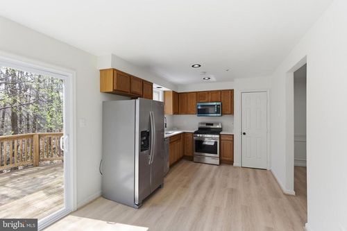 4701 Pistachio Ln, CAPITOL HEIGHTS, MD, 20743-7354 | Card Image