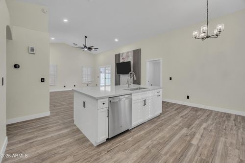 3283 E Bonanza Rd, Gilbert, AZ, 85297-9307 | Card Image
