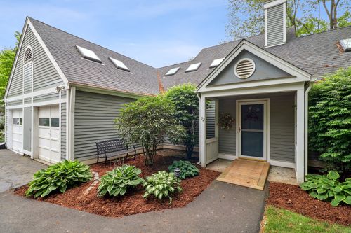 22-22 Centre Village Dr, Madison, CT, 06443-2624 | Card Image