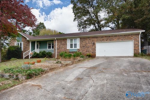 310 N Oxford Cir, Meridianville, AL, 35759-1930 | Card Image
