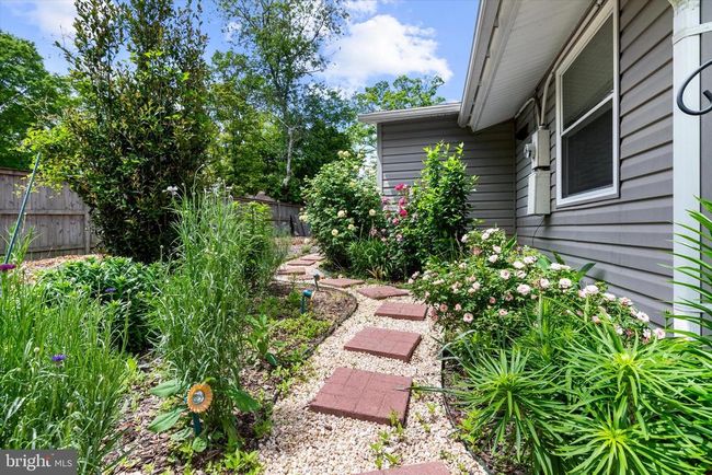 10412 Midway Ln, House other with 3 bedrooms, 2 bathrooms and null parking in LORTON VA | Image 26