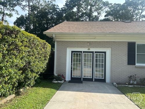 a-30 E 67th St, savannah, GA, 31405-5221 | Card Image