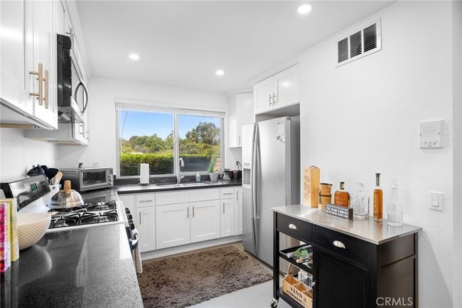 5 - 3827 W Avenue 41, Condo with 3 bedrooms, 3 bathrooms and 2 parking in LOS ANGELES CA | Image 13