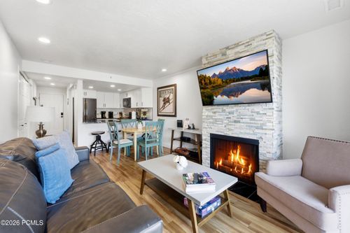 402-2000 Prospector Avenue, Park City, UT, 84060 | Card Image