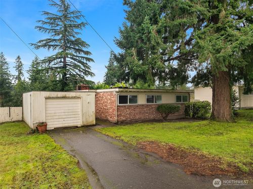 1071 158th Pl Se, Bellevue, WA, 98008-5039 | Card Image