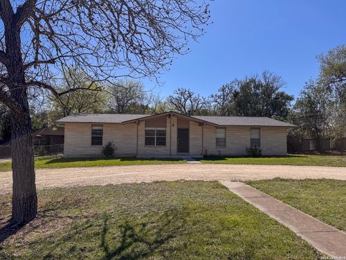 215 Oak Park Dr, Boerne, TX, 78006-2920 | Card Image