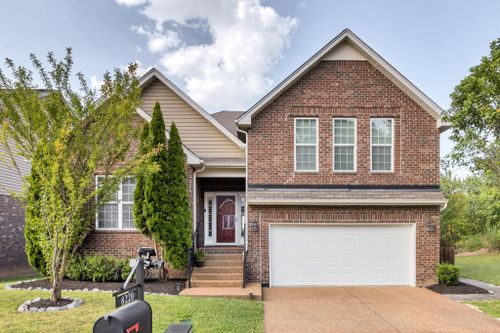 8220 Tapoco Ln, Brentwood, TN, 37027 | Card Image