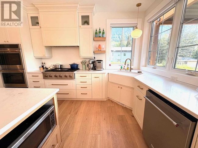 2105 Foothill Dr, Home with 5 bedrooms, 3 bathrooms and null parking in Thunder Bay ON | Image 11