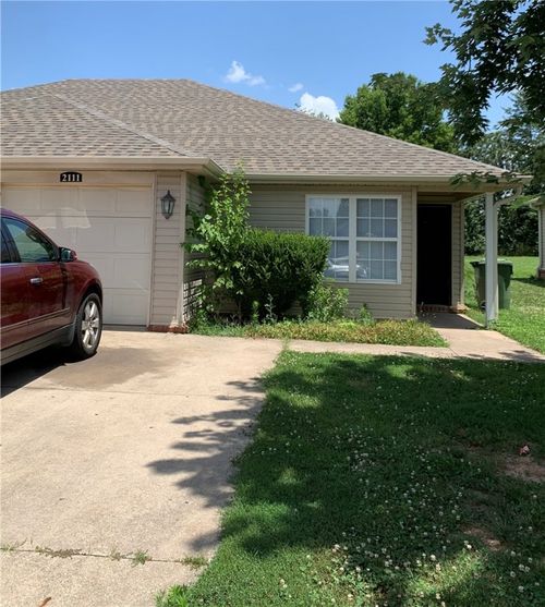 2111 S 9th St, Rogers, AR, 72758-6474 | Card Image