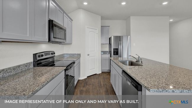 1825 Windsor Blvd, House other with 3 bedrooms, 2 bathrooms and null parking in Lockhart TX | Image 11