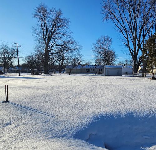 9021 Elmhurst Ave, Plymouth, MI, 48170-4027 | Card Image