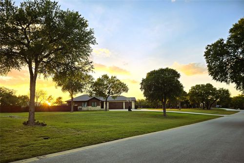 130 Saddle Ln, Liberty Hill, TX, 78642-4064 | Card Image