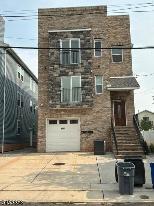 1017 Laura St, Elizabeth, NJ, 07201-1505 | Card Image